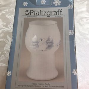 Pfaltzgraff winter Frosted Floating Pillar Candle